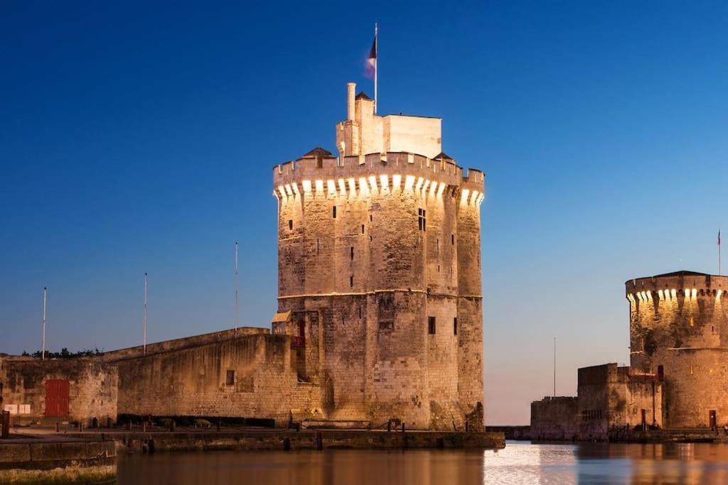 Villa Exceptionnelle Piscine Et Jardin Prive Sejour Haut De Gamme Proche La Rochelle Sainte-Soulle Luaran gambar