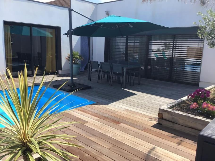 Villa Exceptionnelle Piscine Et Jardin Prive Sejour Haut De Gamme Proche La Rochelle Sainte-Soulle Luaran gambar